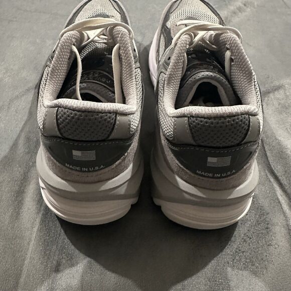 New Balance 990 v6 Sneakers Mens 11.5 2A Made in USA Gray Suede Casual M990GL6 main image 10